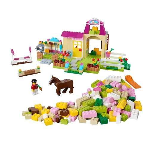 LEGO box 10674 Pony Farm