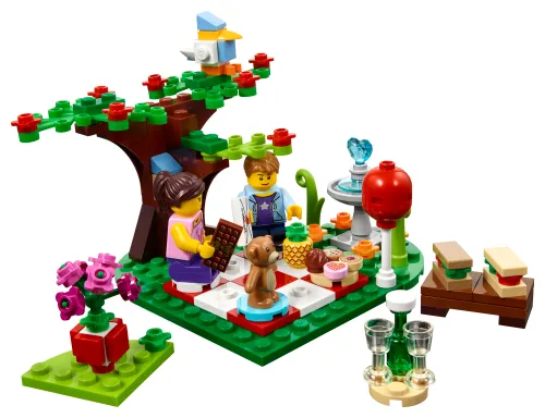 LEGO box 40236 Romantic Valentine Picnic