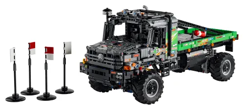 LEGO box 42129 App-Controlled 4x4 Mercedes-Benz Zetros Trial Truck