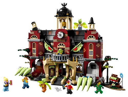 LEGO box 70425 Newbury Haunted High School