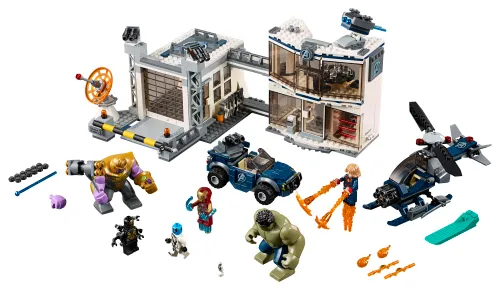 LEGO box 76131 Avengers Compound Battle